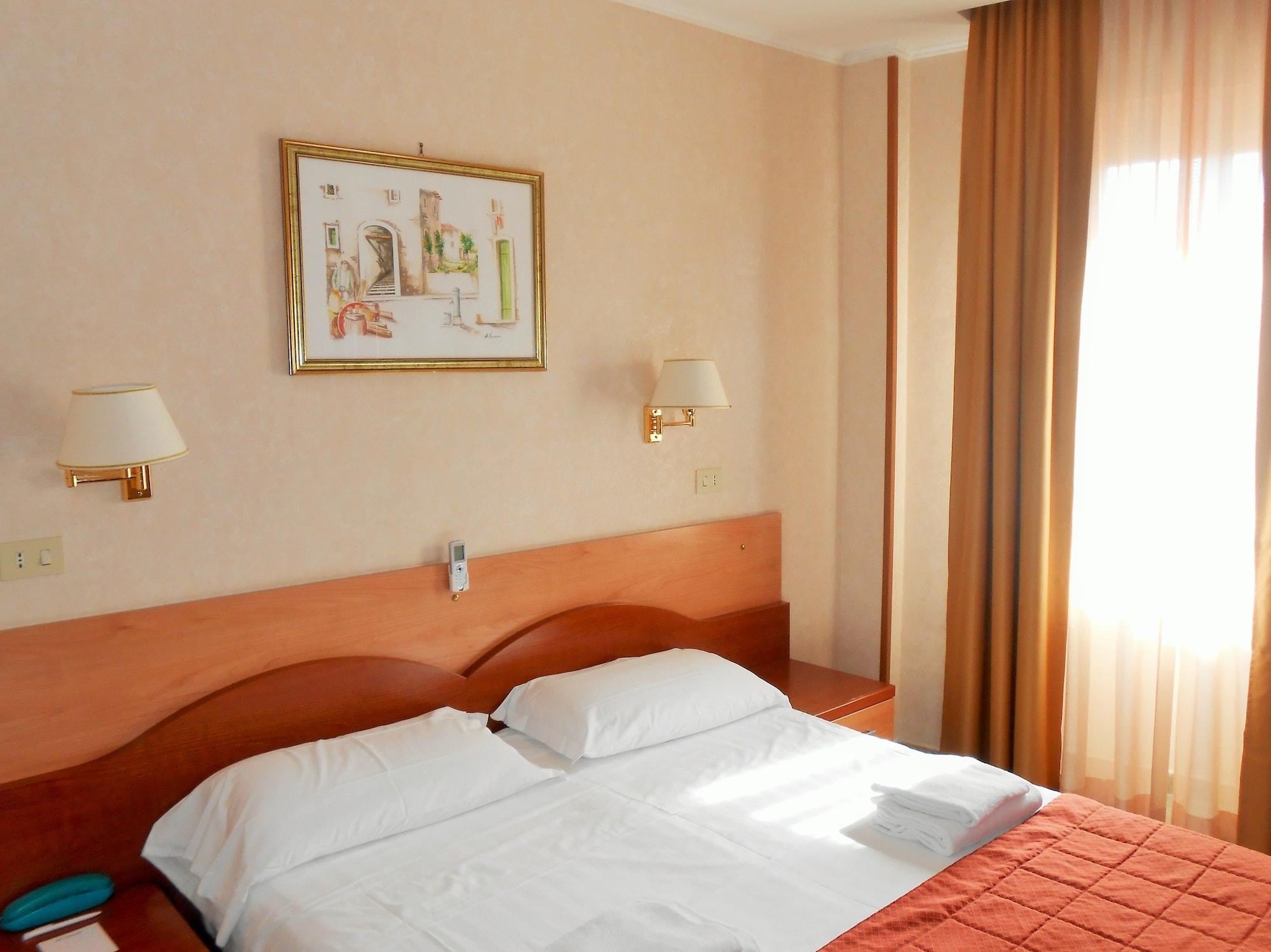 Hotel Riviera Fiumicino Exteriör bild