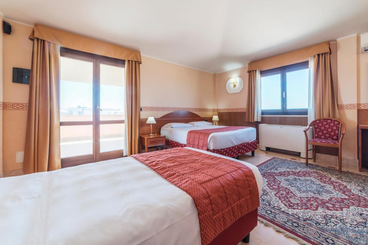 Hotel Riviera Fiumicino Exteriör bild