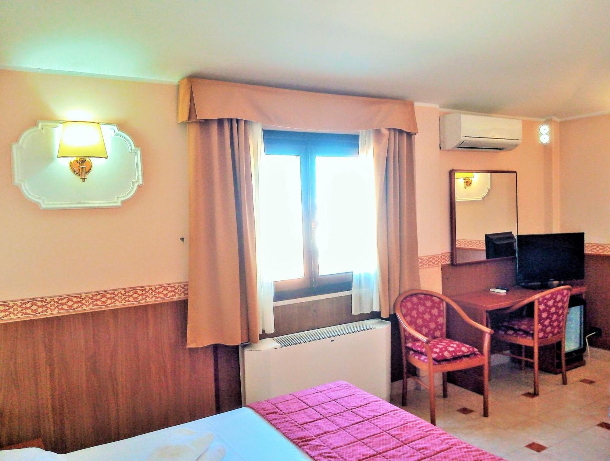 Hotel Riviera Fiumicino Exteriör bild