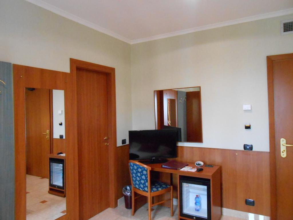 Hotel Riviera Fiumicino Rum bild